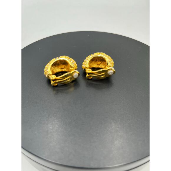 Joan Rivers Vintage Gold Plated Pave Red Rhinestone Flower Clip On Earrings - Picture 6 of 9